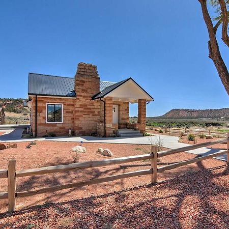 Modern Ranch House With Fire Pit And Valley Views 커내브 외부 사진