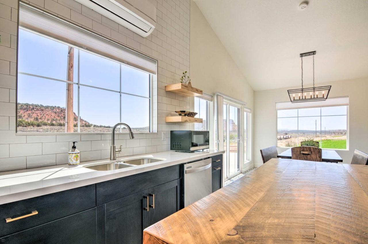 Modern Ranch House With Fire Pit And Valley Views 커내브 외부 사진