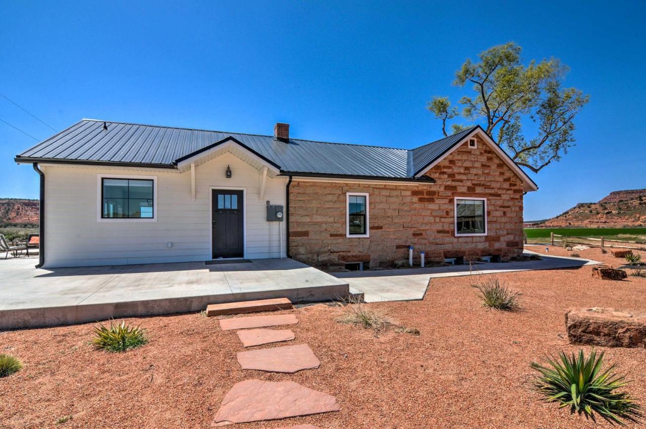 Modern Ranch House With Fire Pit And Valley Views 커내브 외부 사진