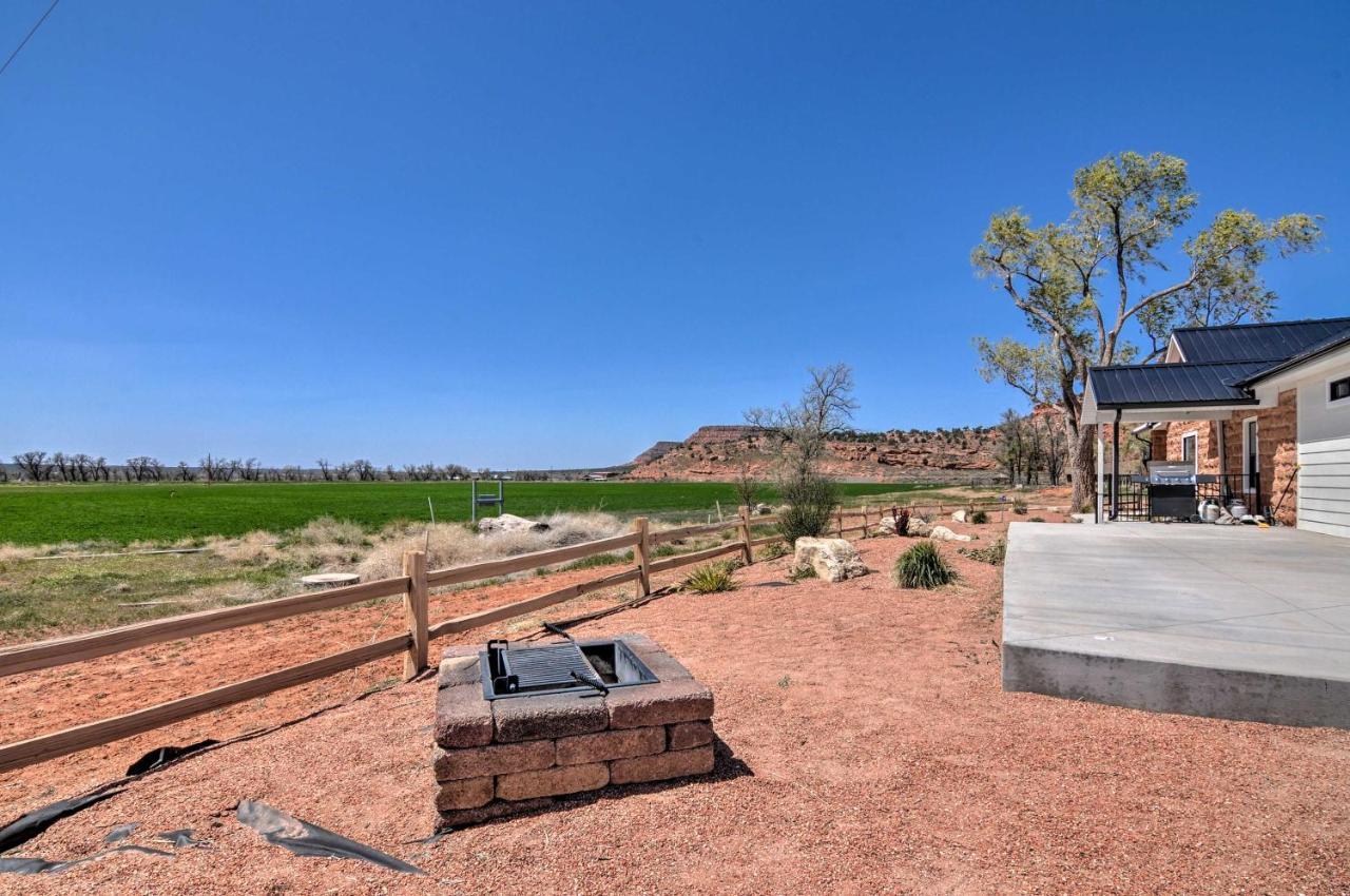Modern Ranch House With Fire Pit And Valley Views 커내브 외부 사진