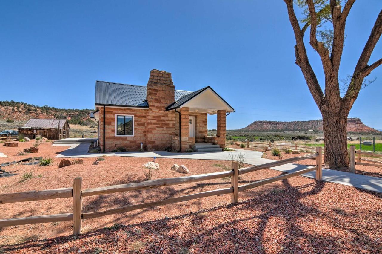 Modern Ranch House With Fire Pit And Valley Views 커내브 외부 사진