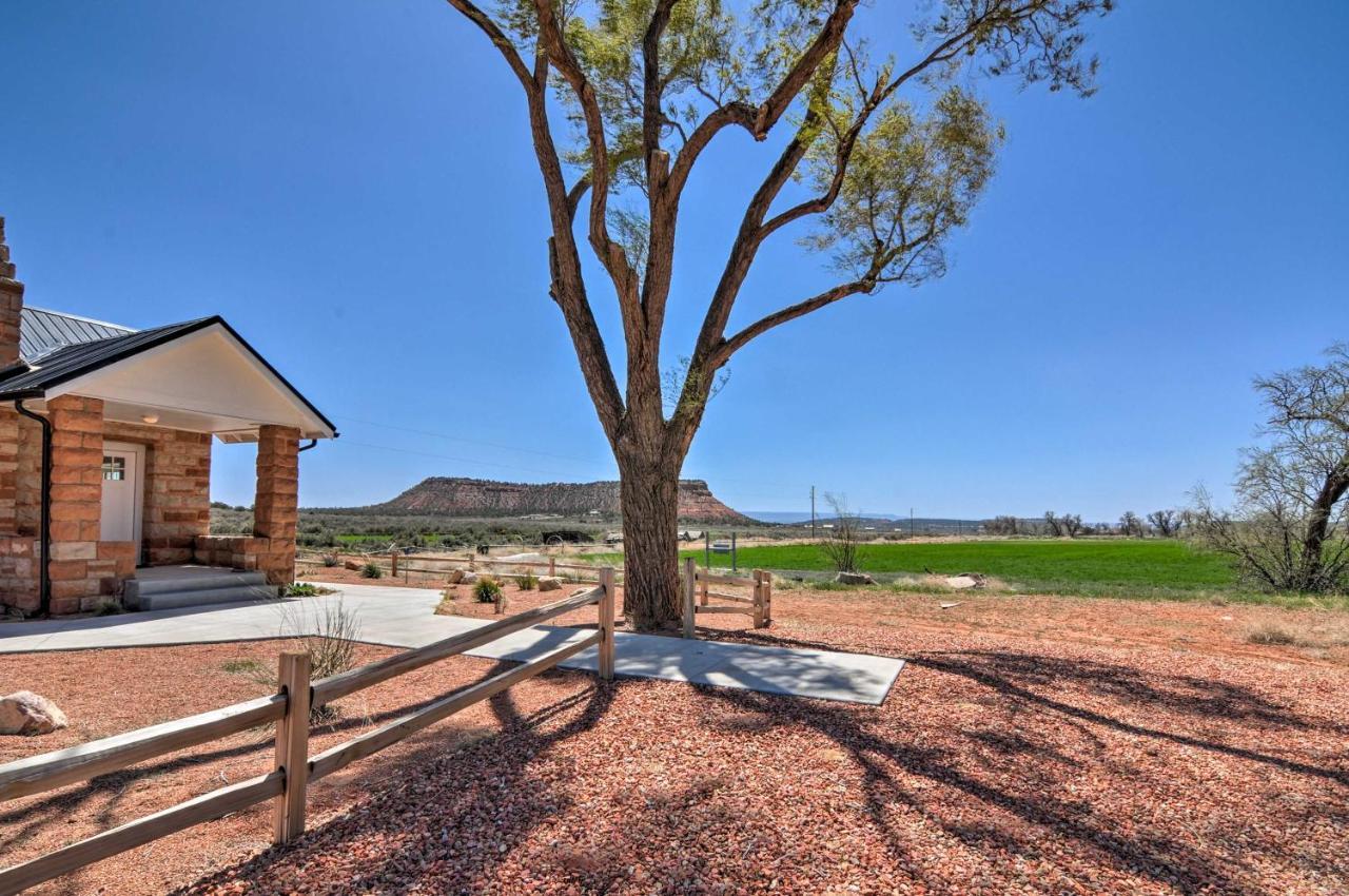 Modern Ranch House With Fire Pit And Valley Views 커내브 외부 사진